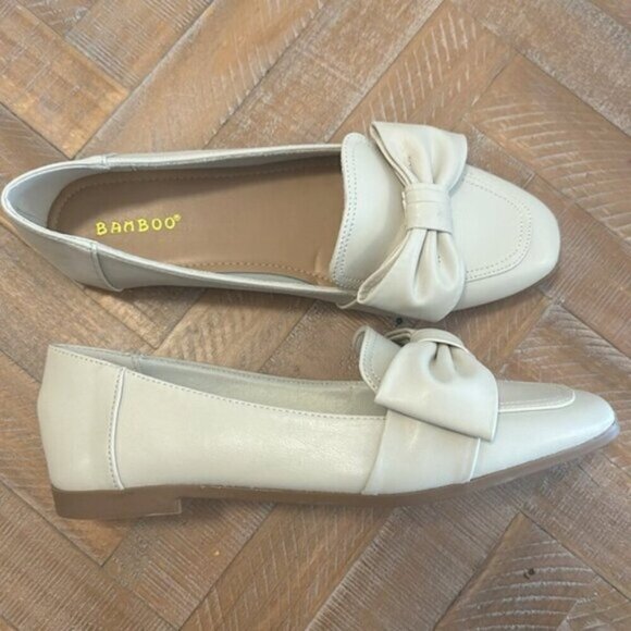 Bamboo Yuppie Slip On Faux Leather Classic Loafer Shoe With Bow in Ivory - Picture 6 of 8